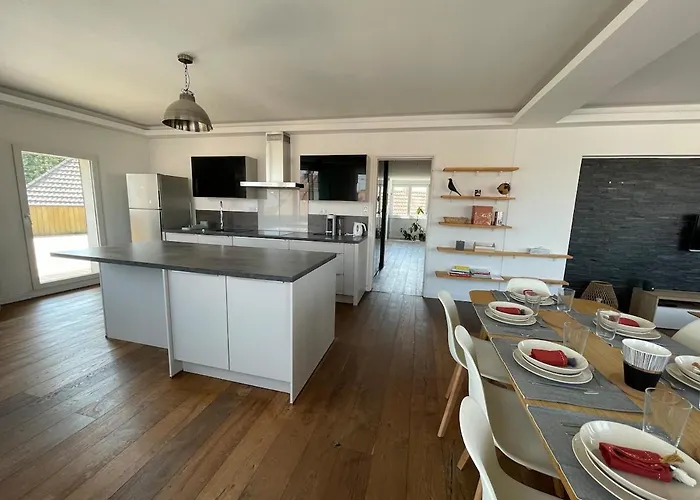 דירה Spacieux Et Son Rooftop